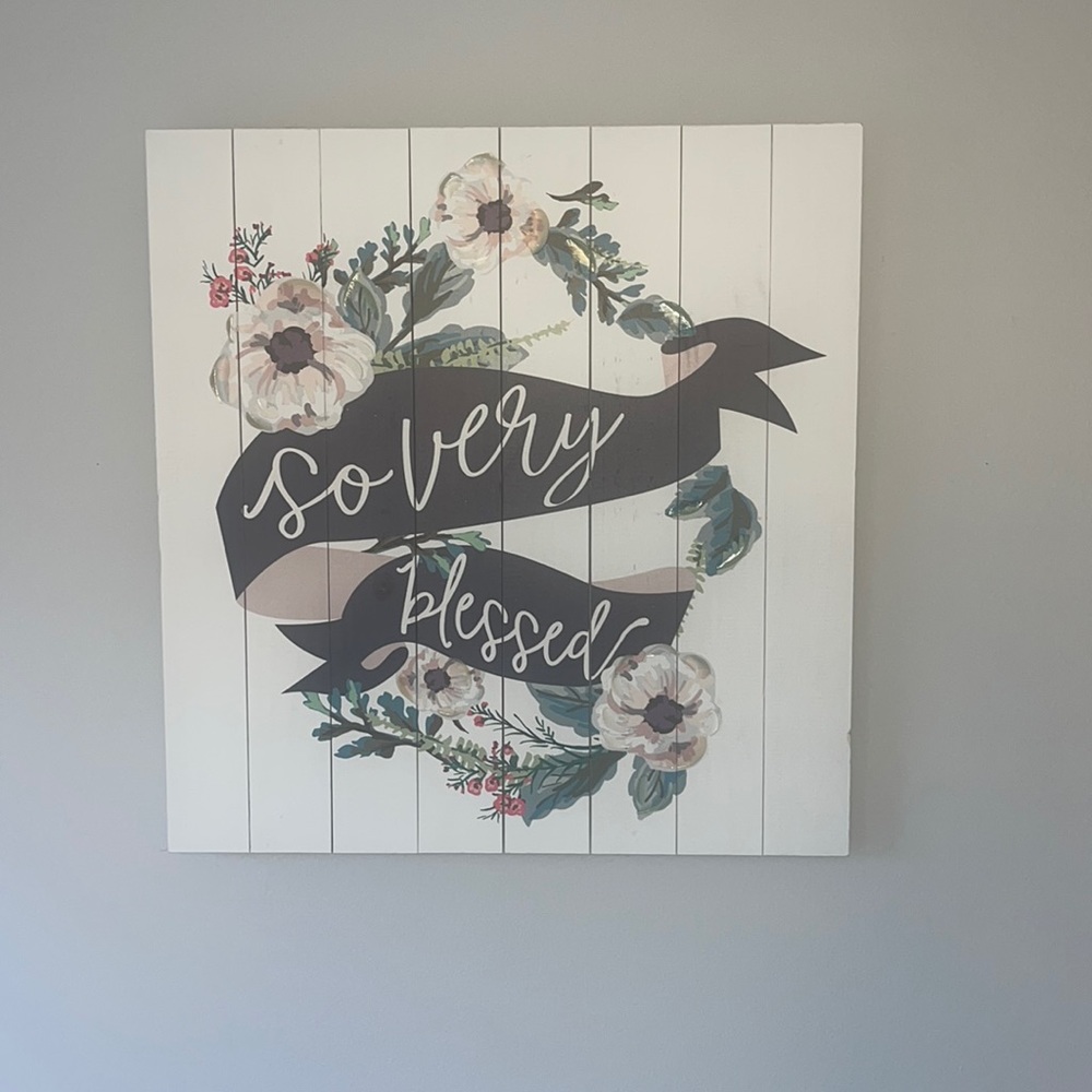 Wood pallet wall art